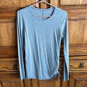 Lululemon Cinch It long sleeve shirt in size 6